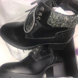 Black heel hiker booties (NEW)